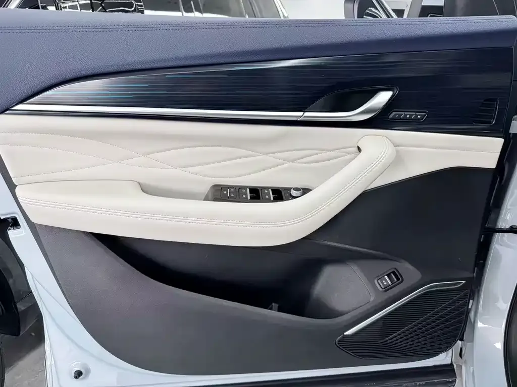 Geely Xingyue L 2023 из CN, фото 4