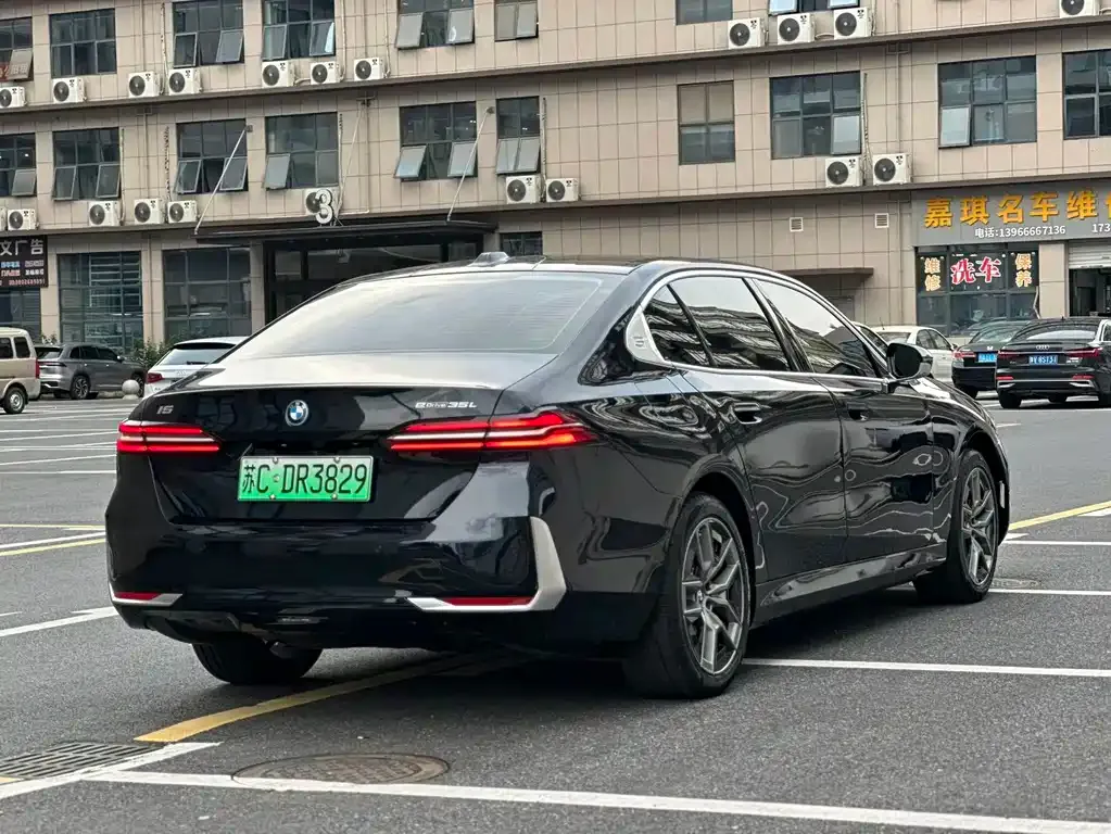 BMW i5 2024 из CN, фото 8