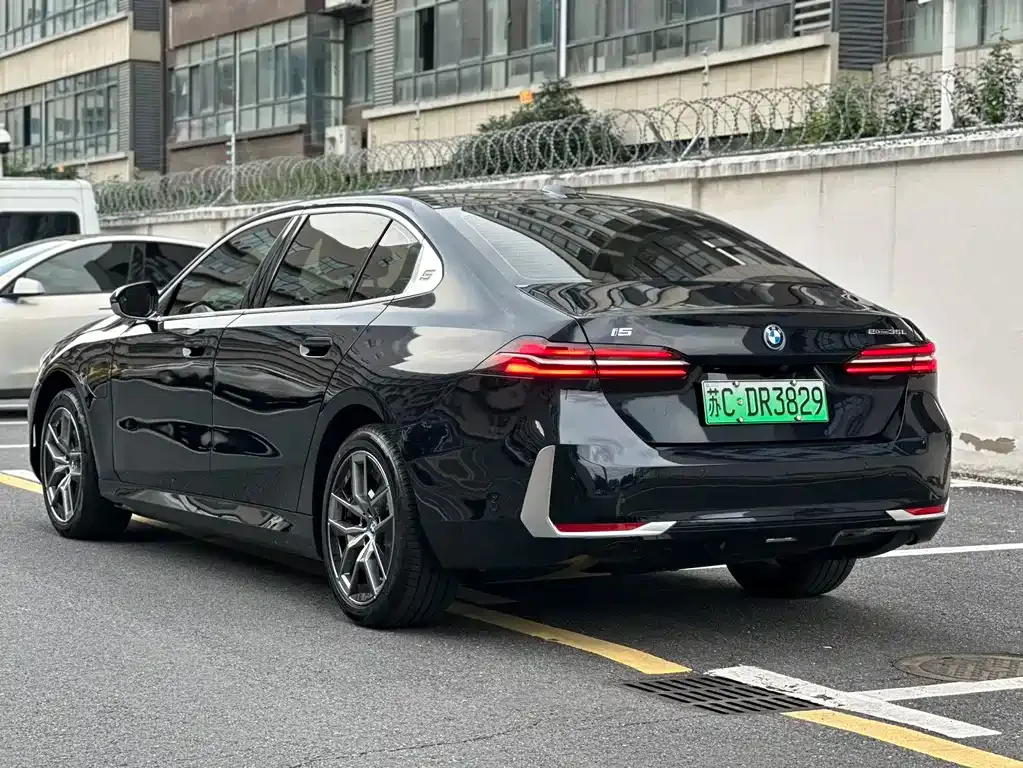 BMW i5 2024 из CN, фото 10