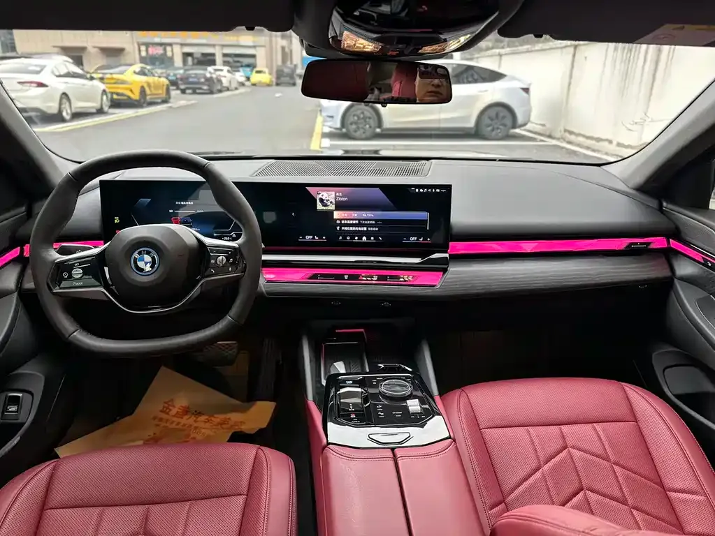 BMW i5 2024 из CN, фото 3