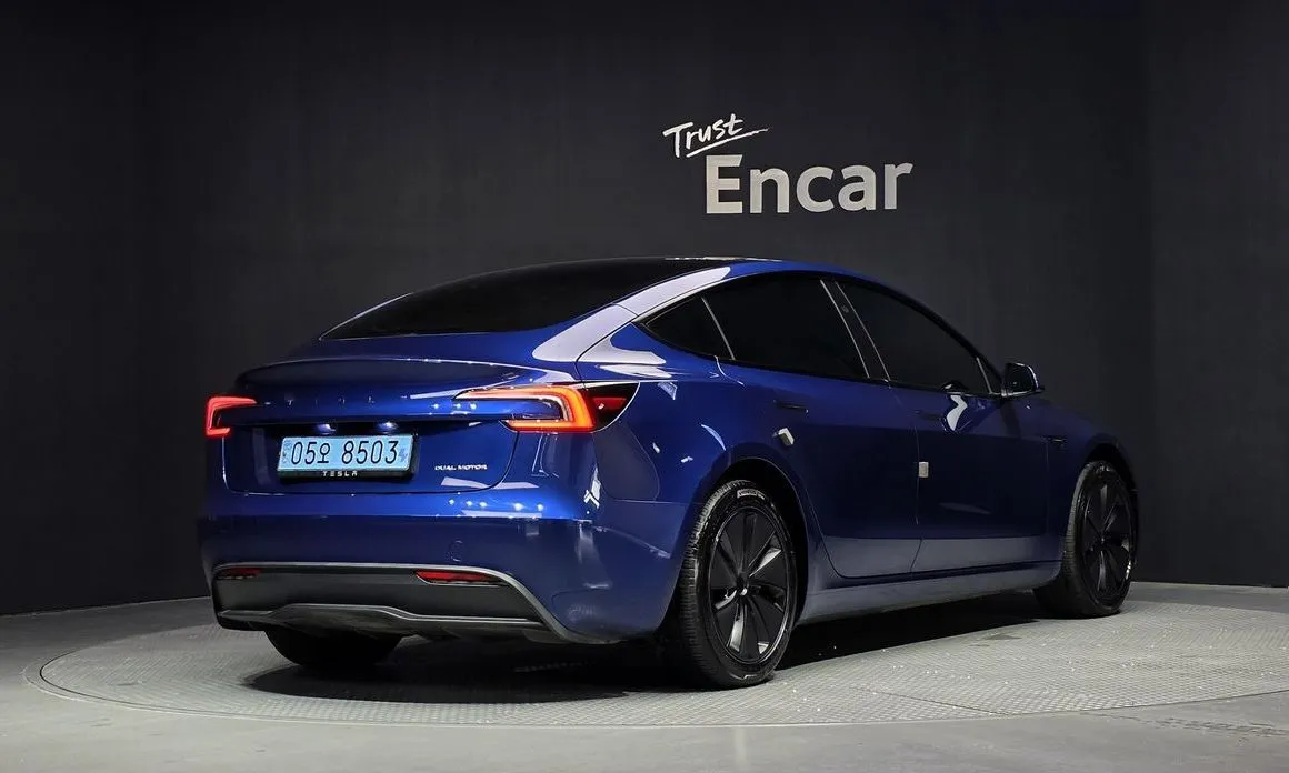 Tesla Model 3 — фото 3