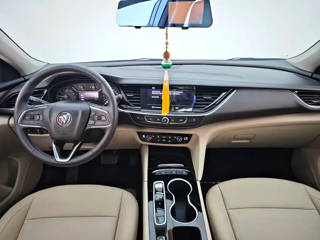 Buick Regal — фото 10