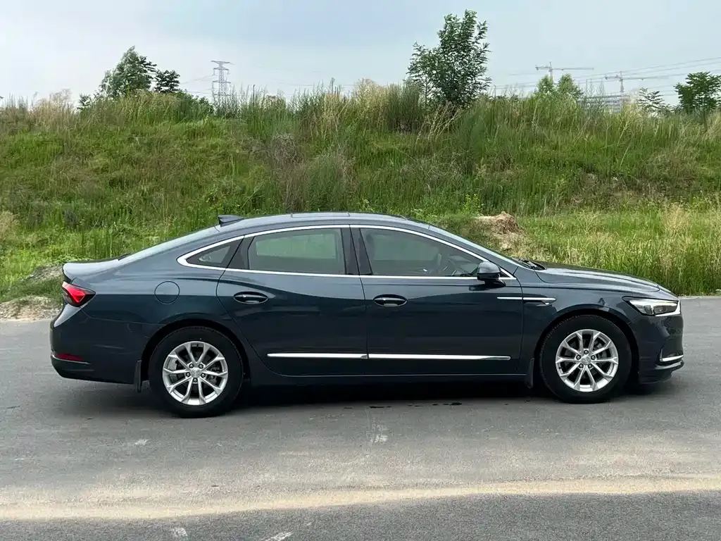 Buick LaCrosse — фото 9