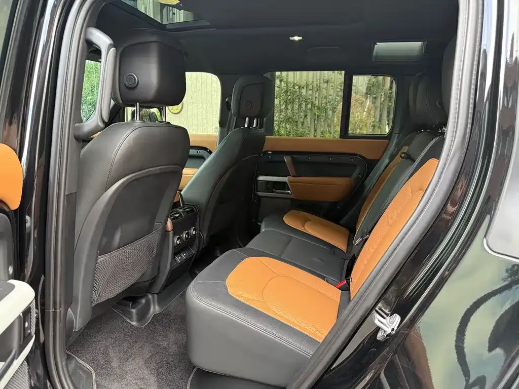 Land Rover Defender — фото 5