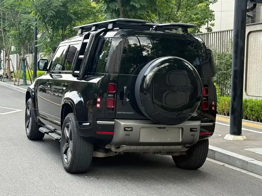 Land Rover Defender — фото 9