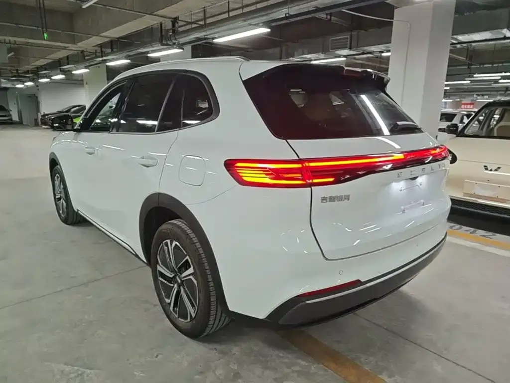 Geely Galaxy Xingjian 7 — фото 10