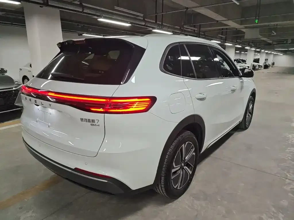 Geely Galaxy Xingjian 7 — фото 3