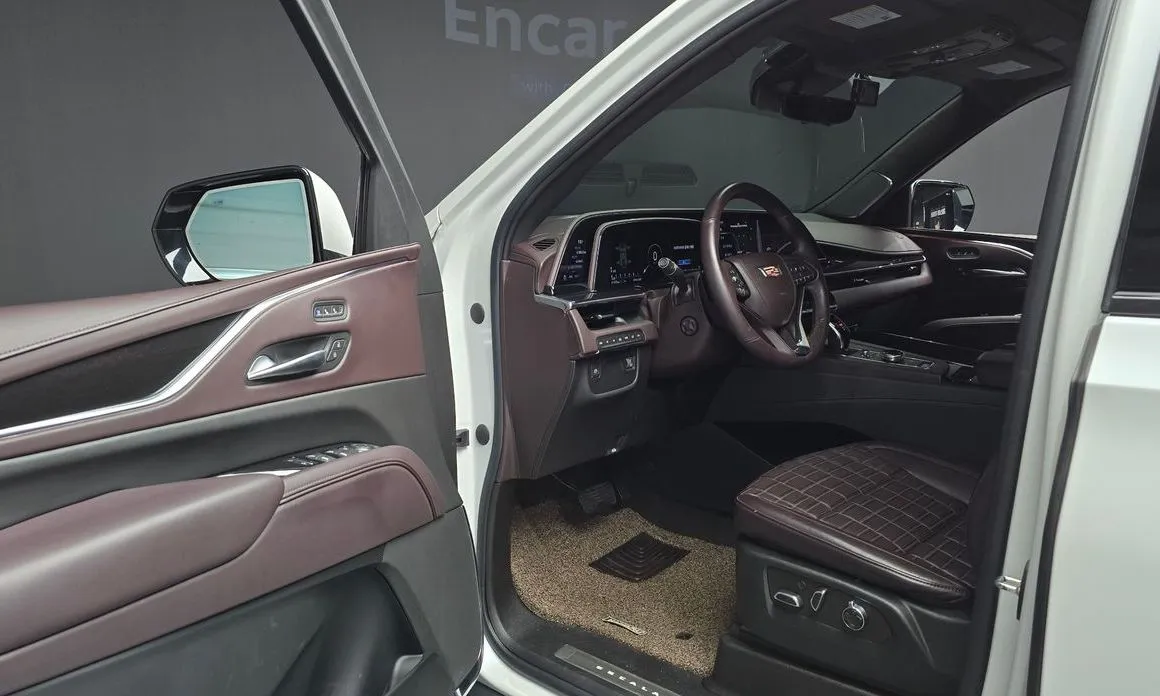 Cadillac Escalade 2022 из KR, фото 10