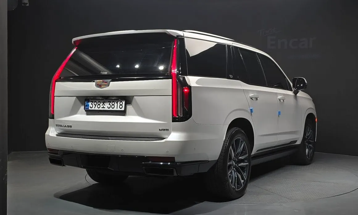Cadillac Escalade 2022 из KR, фото 8