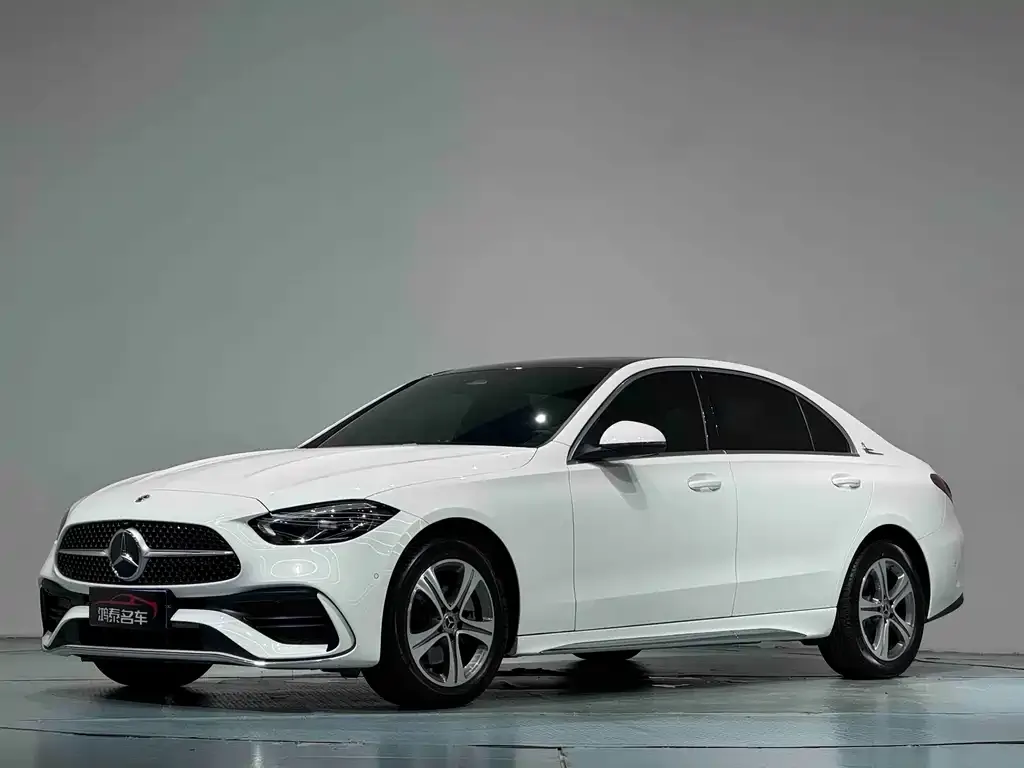 Mercedes-Benz C-Class — фото 1