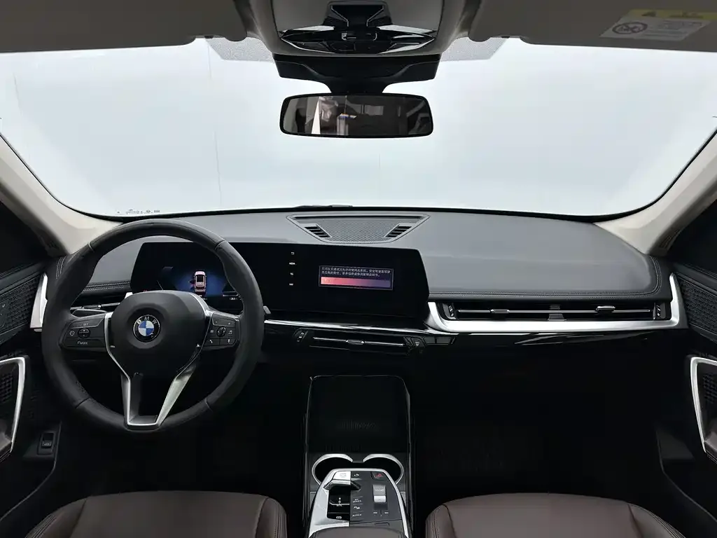 BMW X1 — фото 6