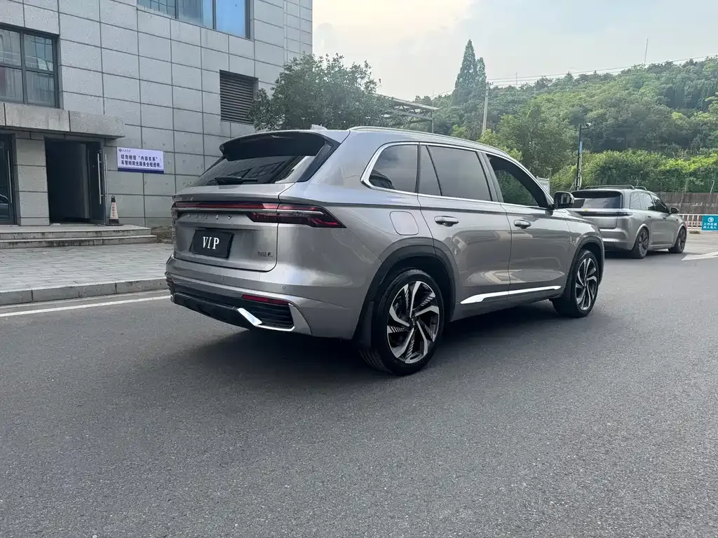 Geely Xingyue L — фото 4