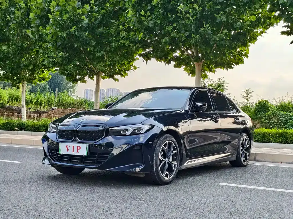 BMW i3 — фото 1