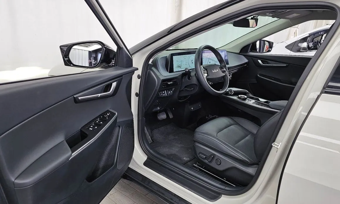 Kia EV6 2023 из KR, фото 7