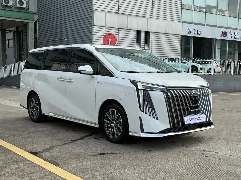 GAC Motor Trumpchi M8 — фото 8