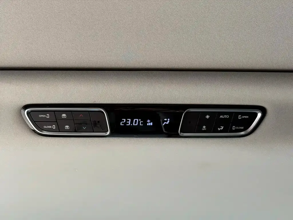 GAC Motor Trumpchi M8 — фото 7