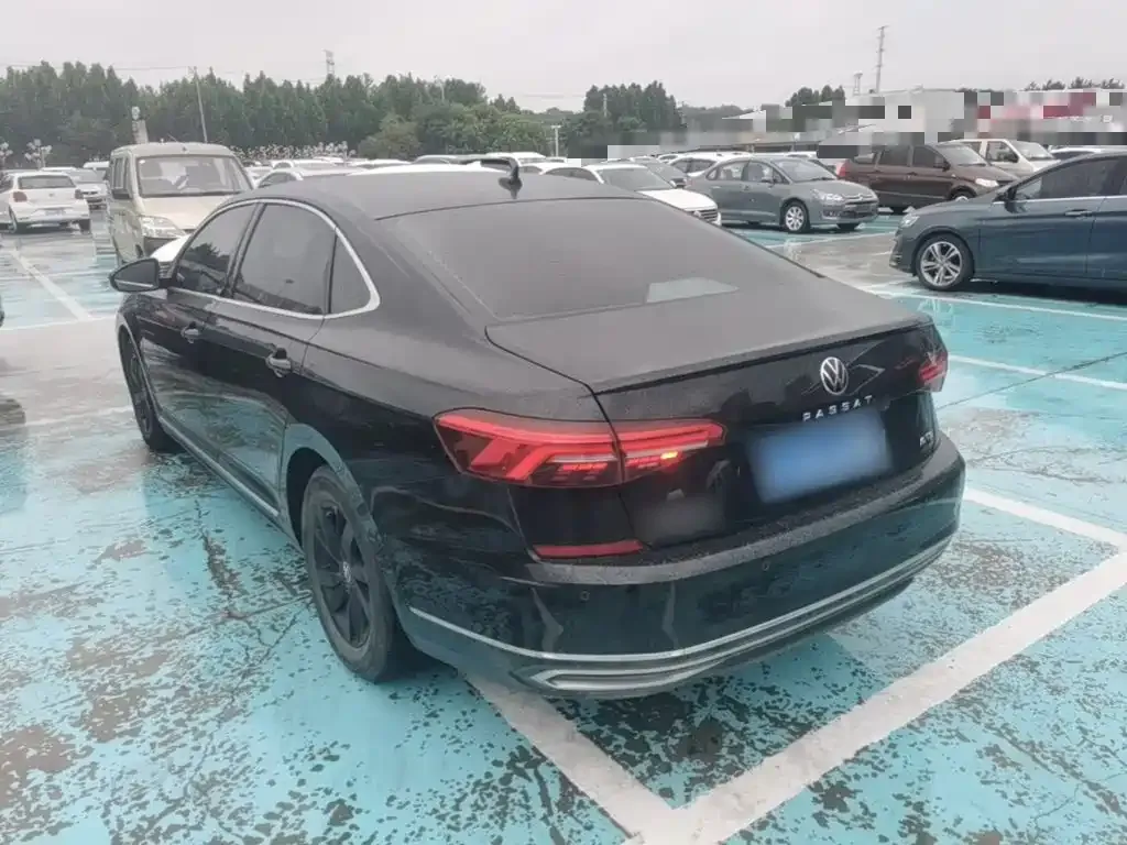 Volkswagen Passat 2021 из CN, фото 4