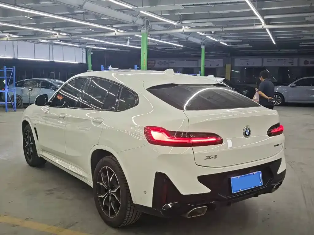 BMW X4 — фото 9