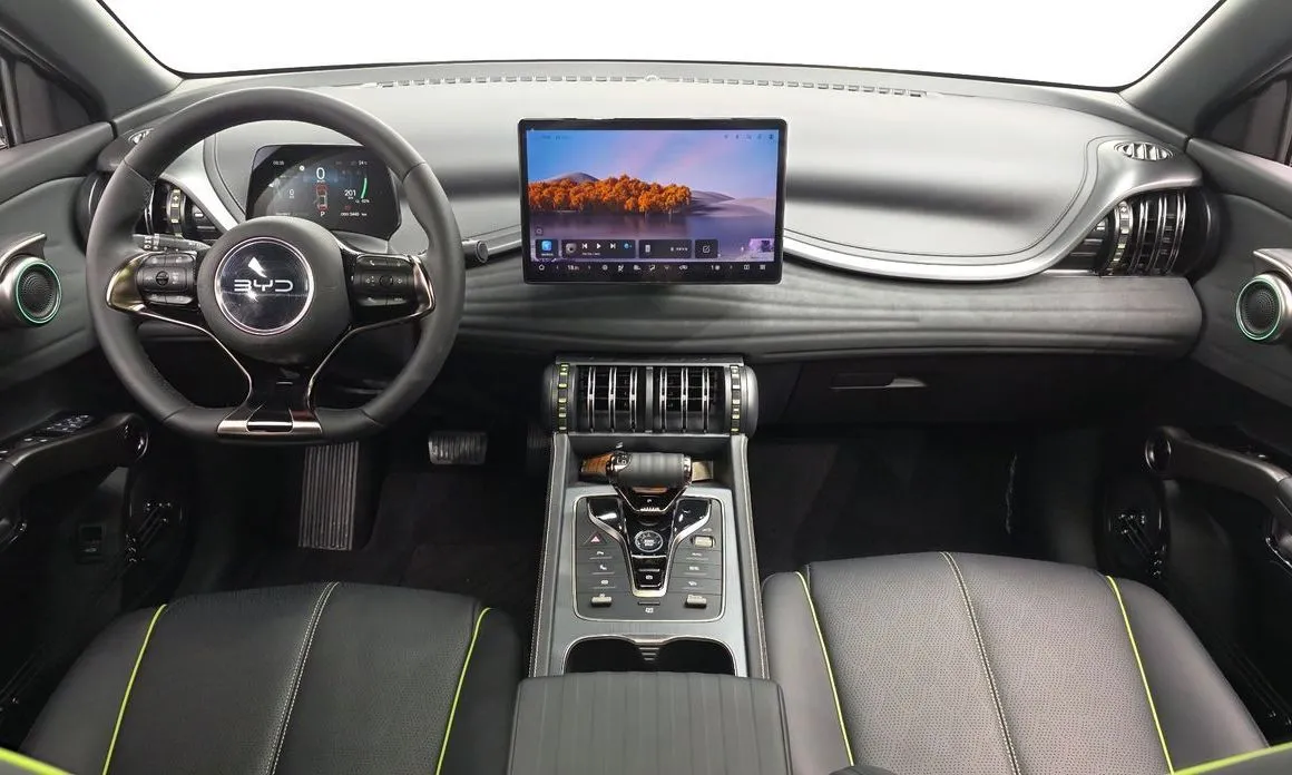 BYD Atto 3 — фото 10