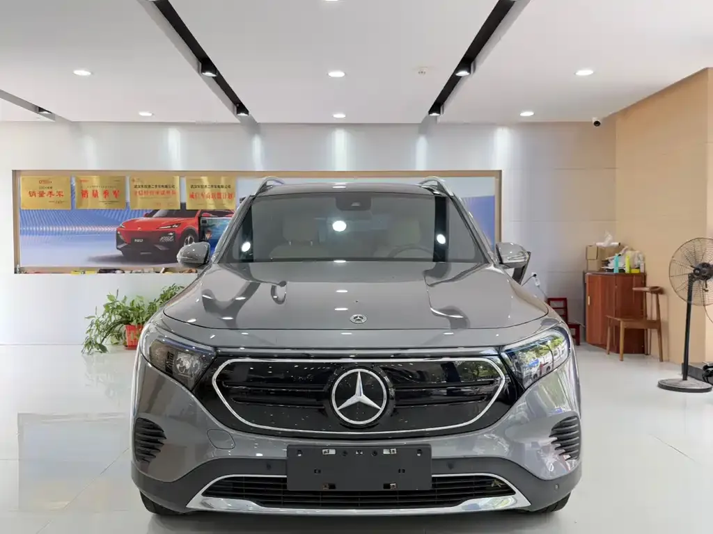 Mercedes-Benz EQB — фото 3