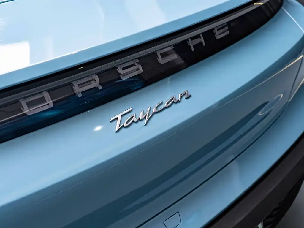 Porsche Taycan — фото 3