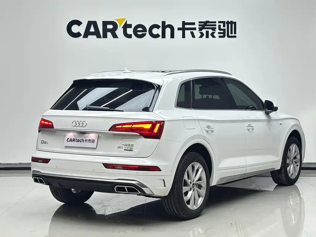 Audi Q5L — фото 4