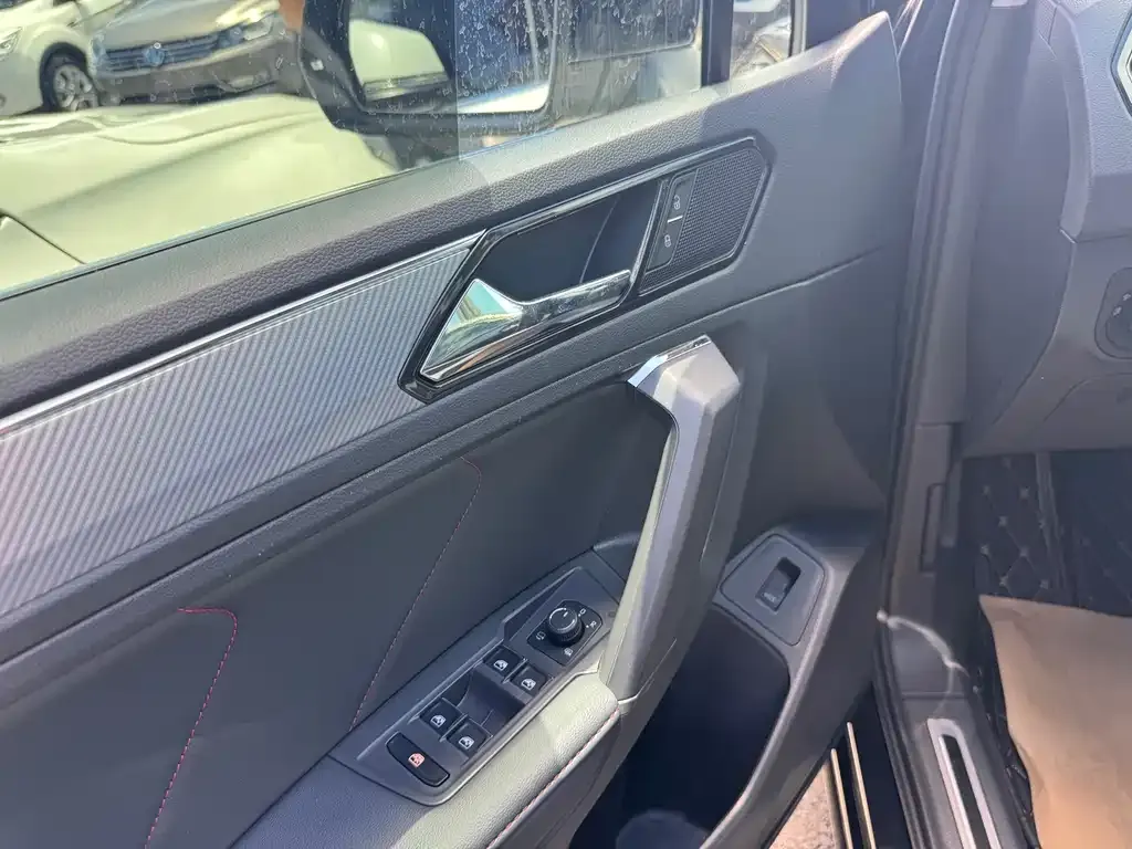Volkswagen Tiguan X 2021 из CN, фото 7