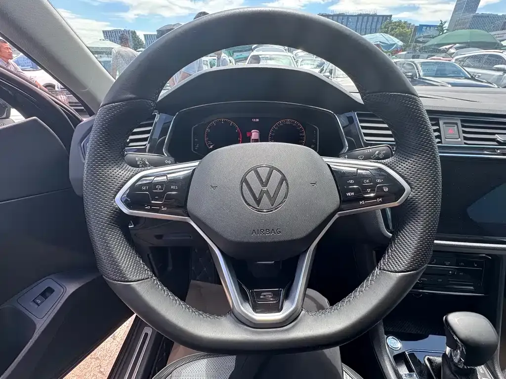 Volkswagen Tiguan X 2021 из CN, фото 9