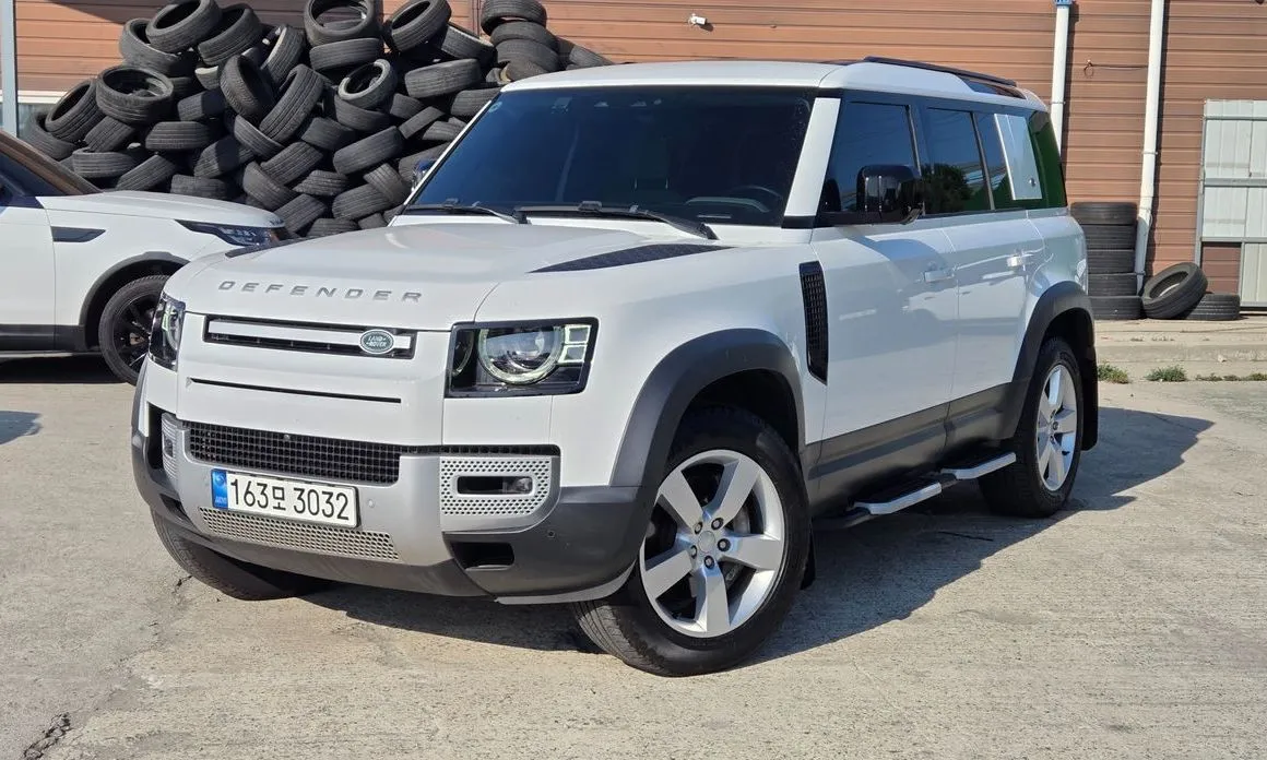 Land Rover Defender — фото 1