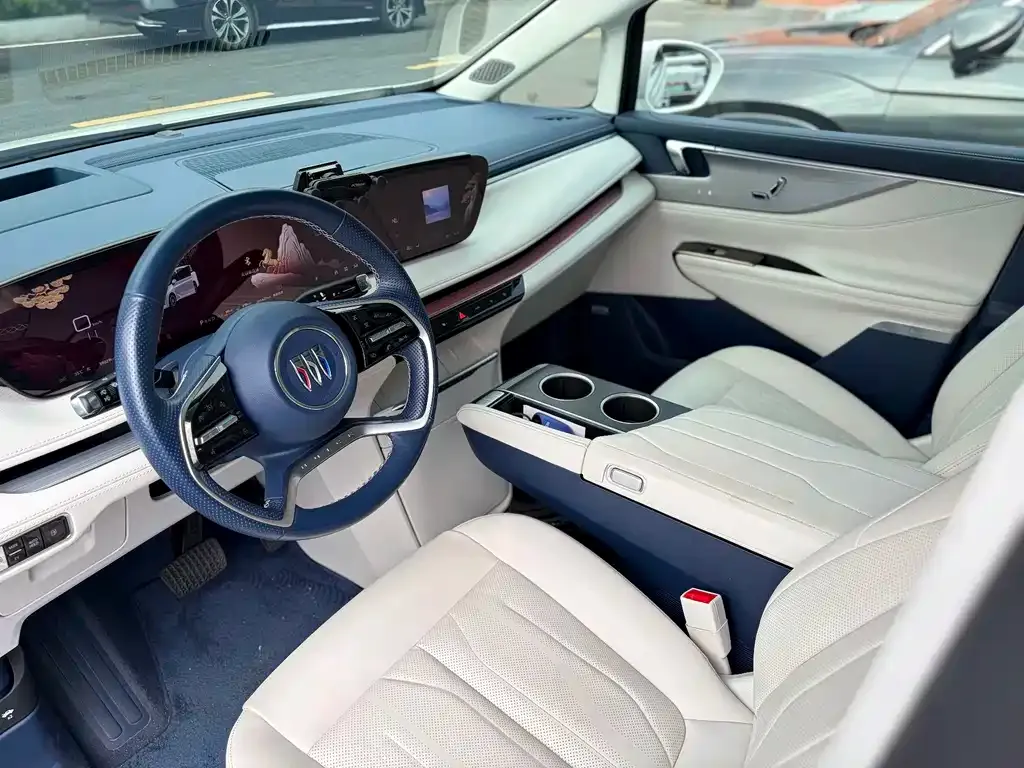 Buick GL8 Hybrid — фото 5