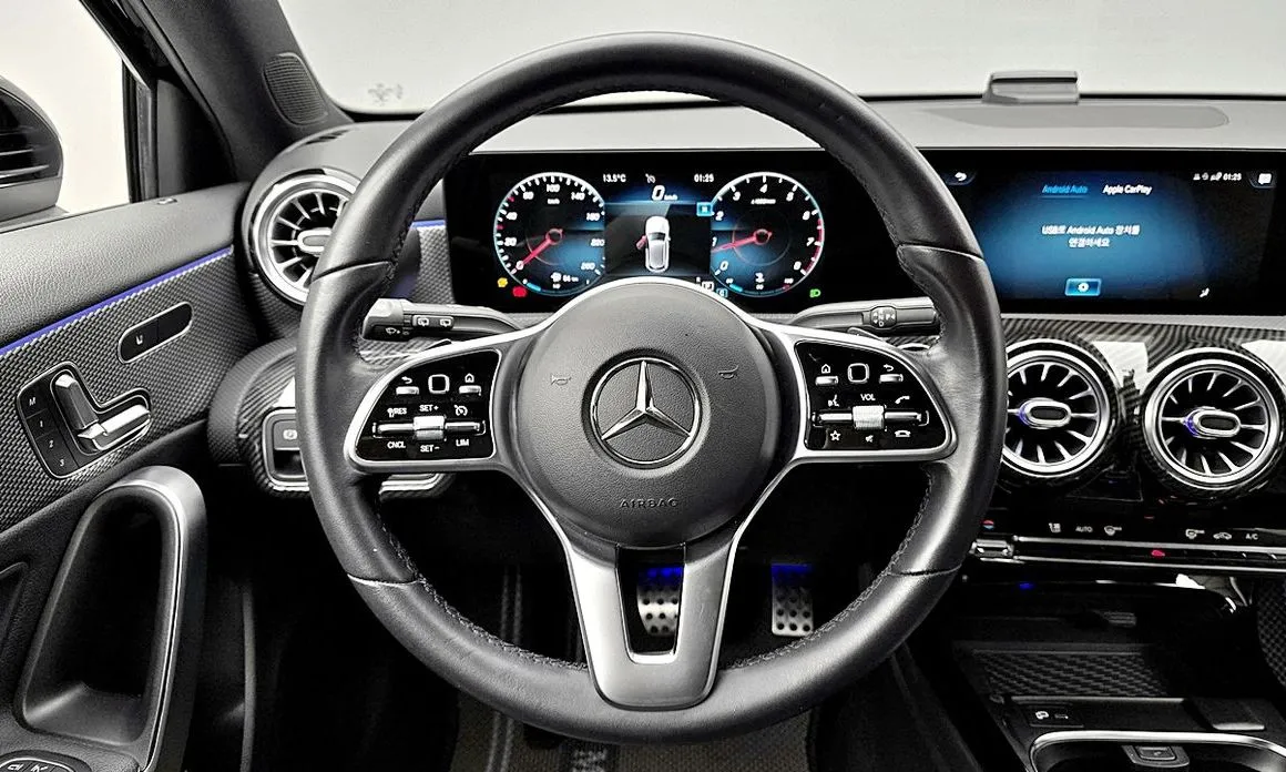 Mercedes-Benz A-Class — фото 10