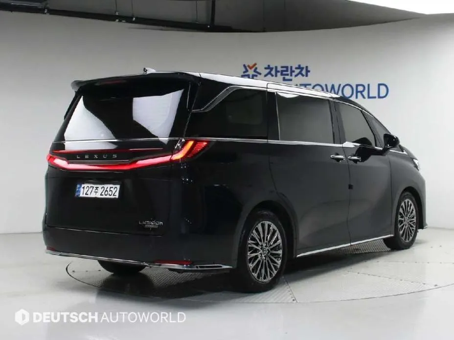Lexus LM 2025 из KR, фото 2