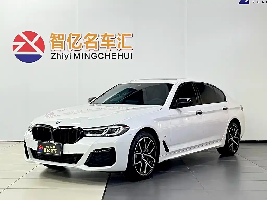 BMW 5 Series — фото 1
