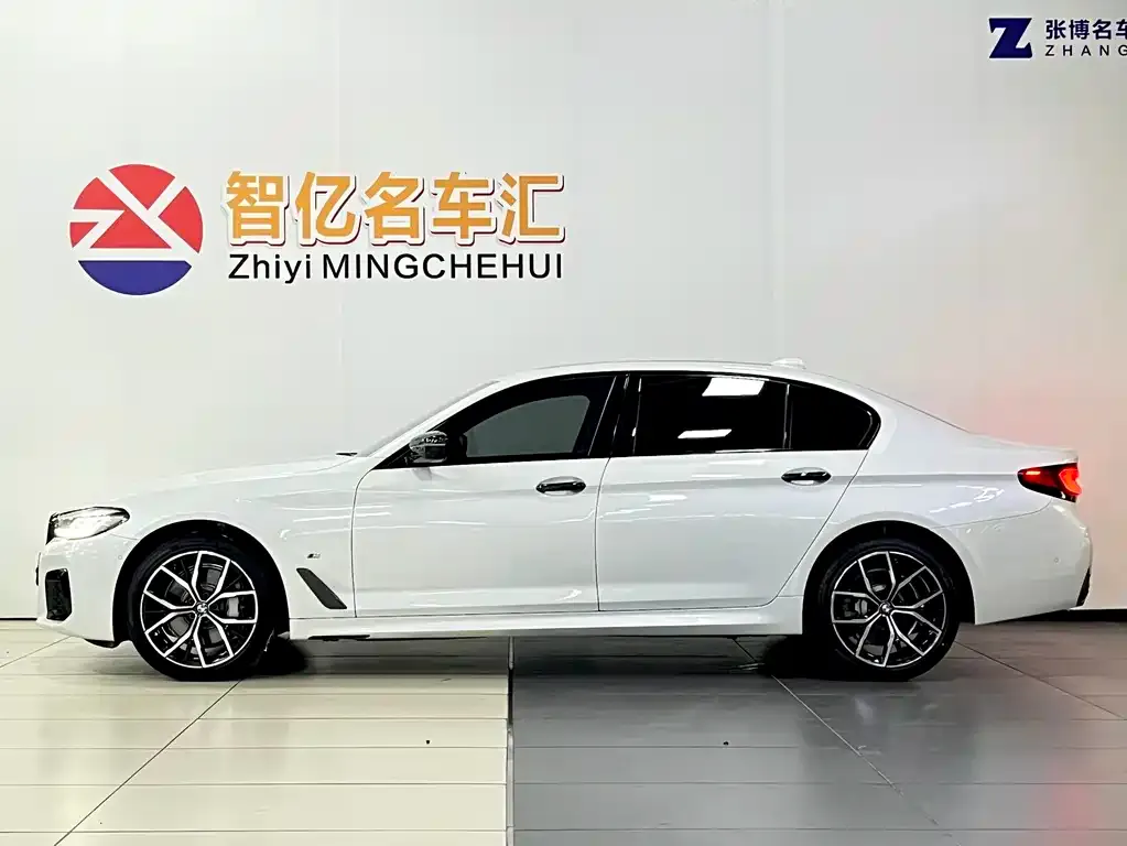 BMW 5 Series — фото 2