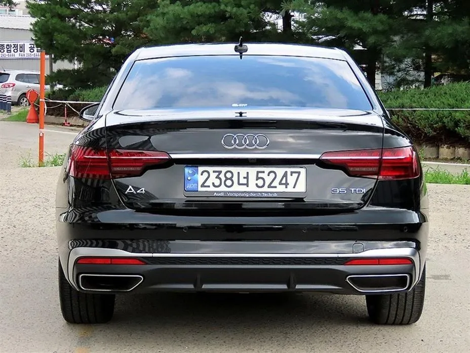 Audi A4 — фото 4