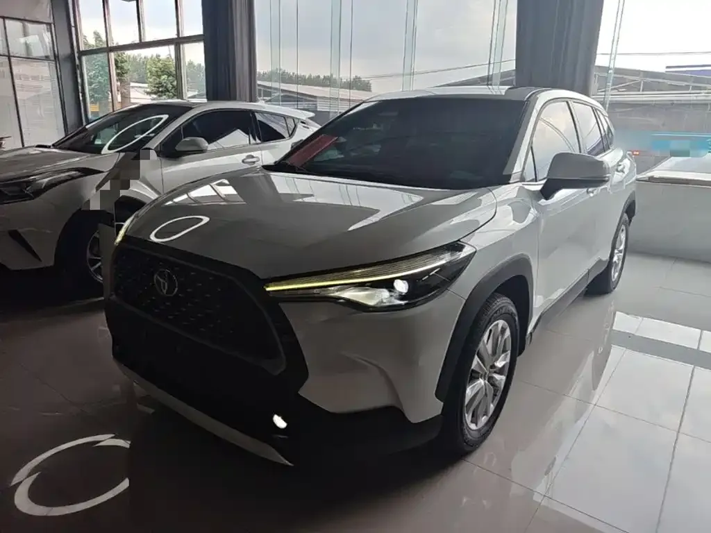 Toyota Corolla Cross — фото 9