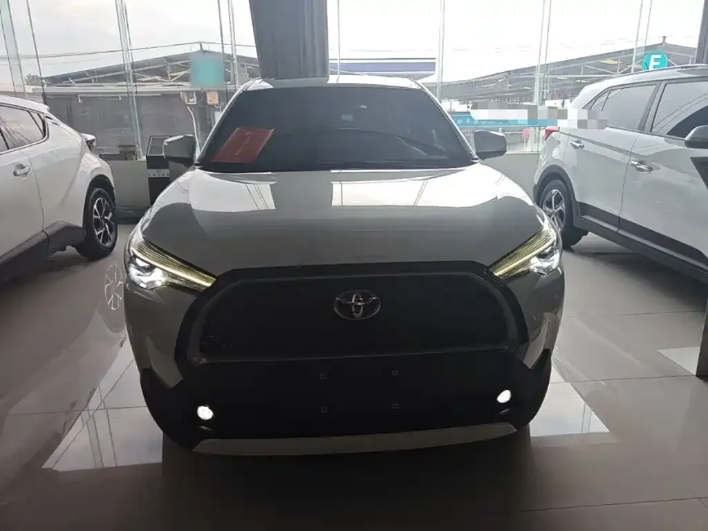 Toyota Corolla Cross — фото 4