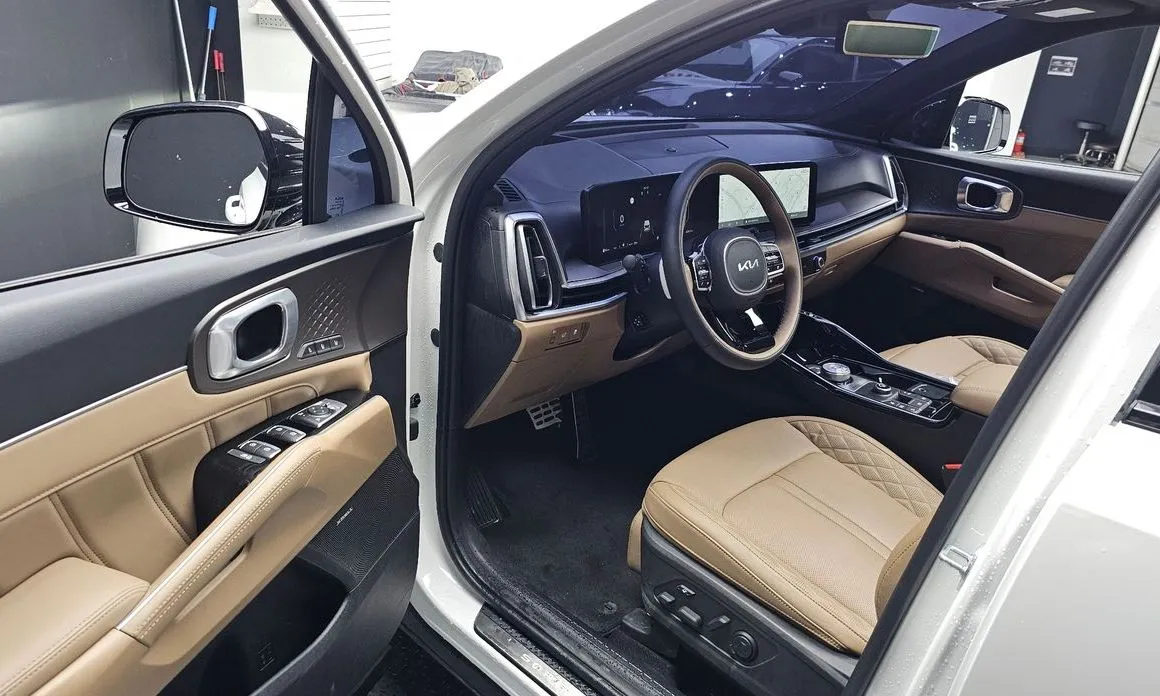 Kia Sorento — фото 10