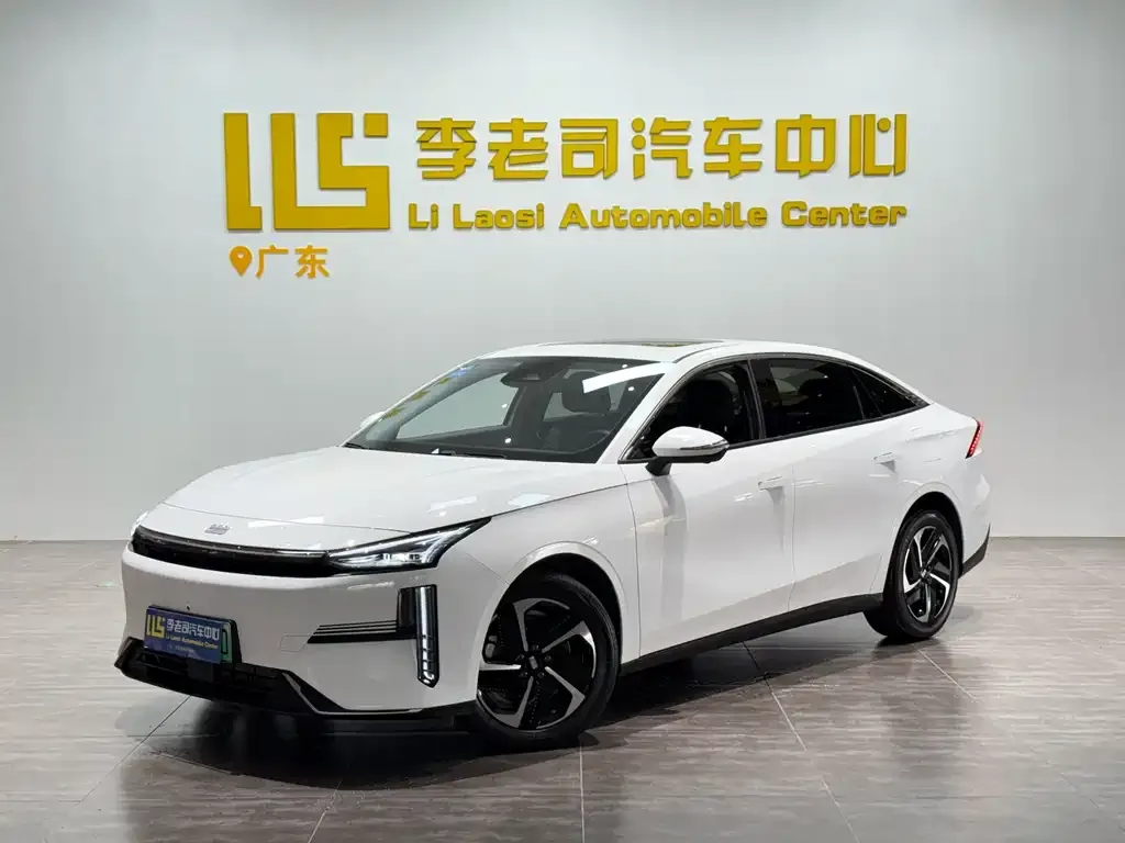 Geely Galaxy L6