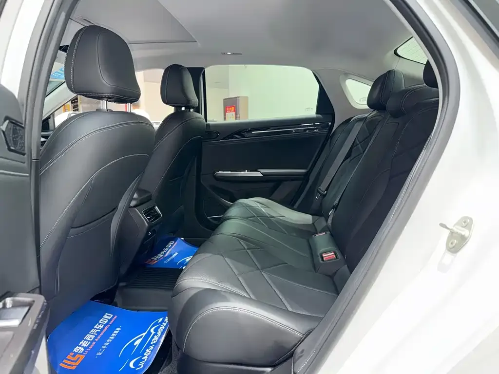 Geely Galaxy L6 2024 из CN, фото 2