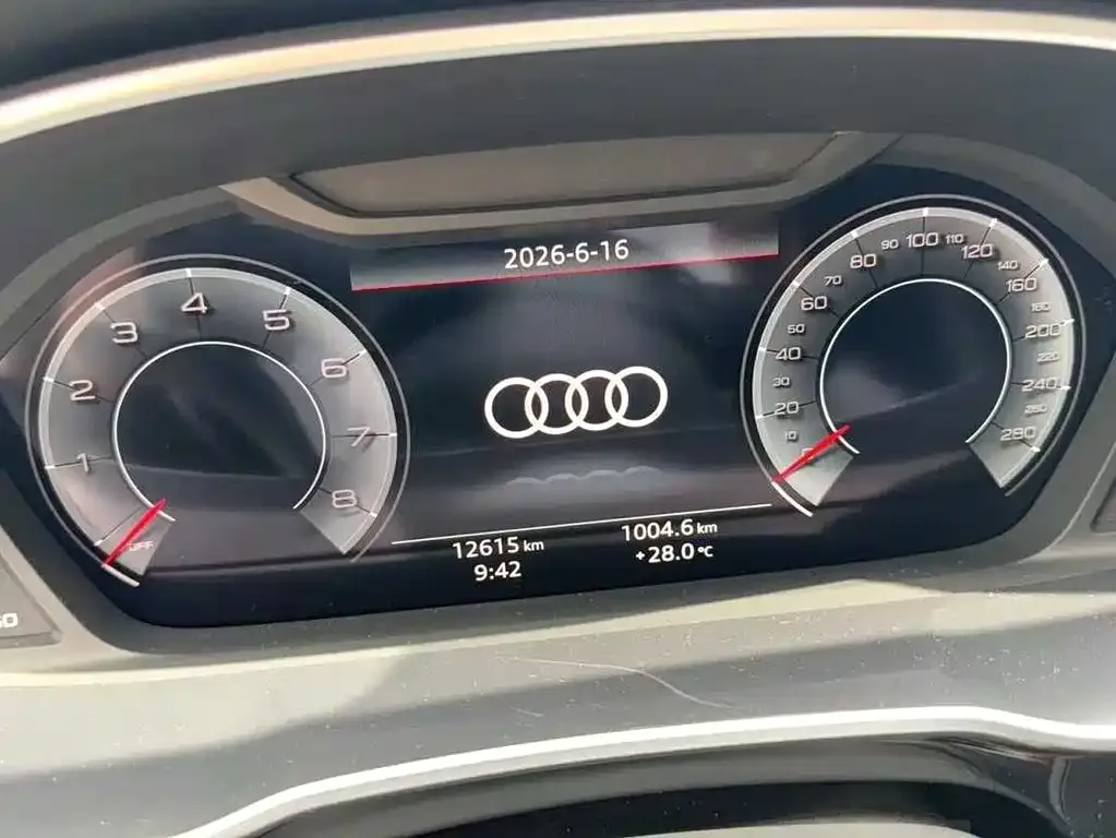 Audi Q3 — фото 5