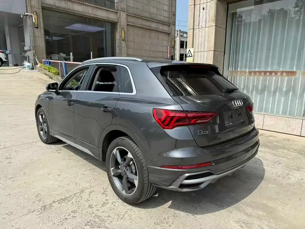 Audi Q3 — фото 6