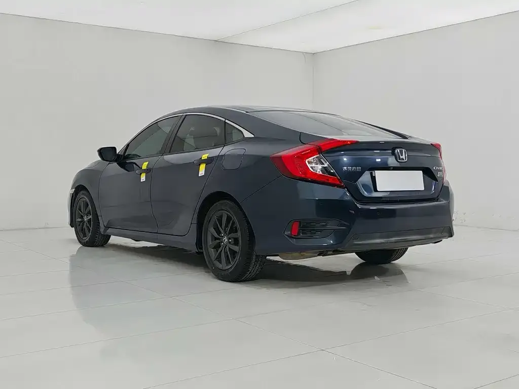 Honda Civic — фото 5