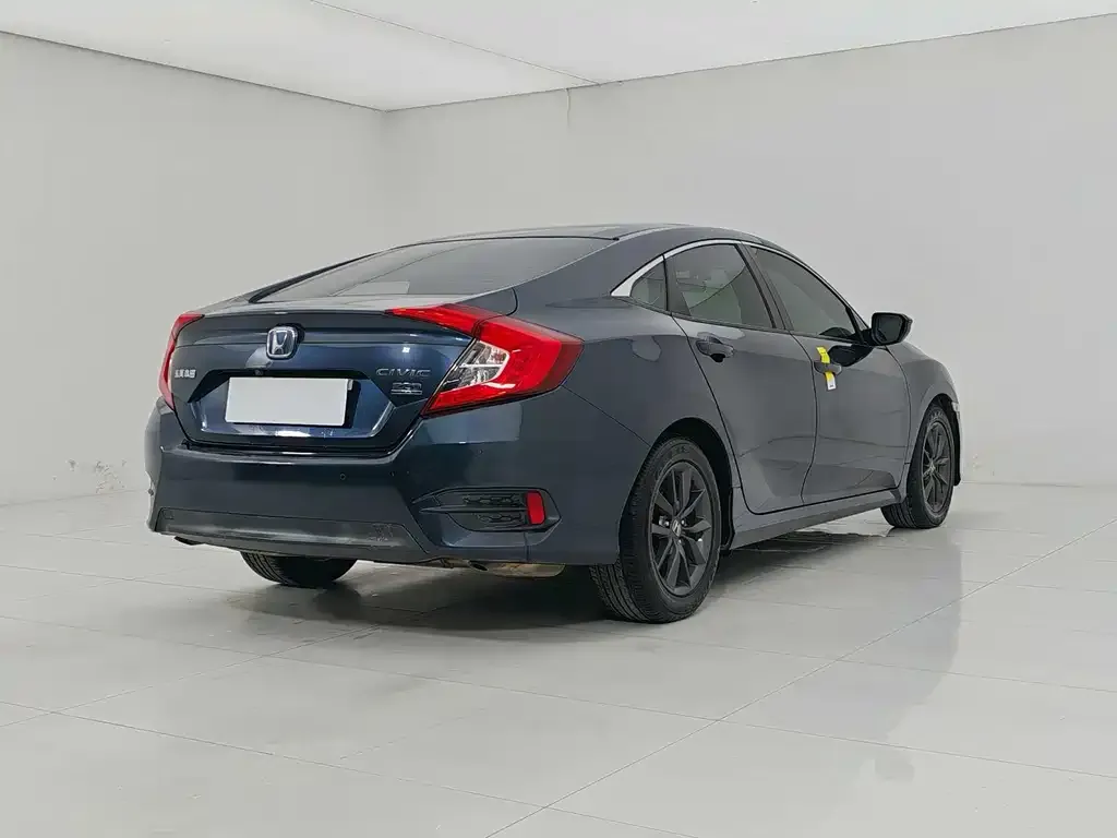 Honda Civic — фото 4
