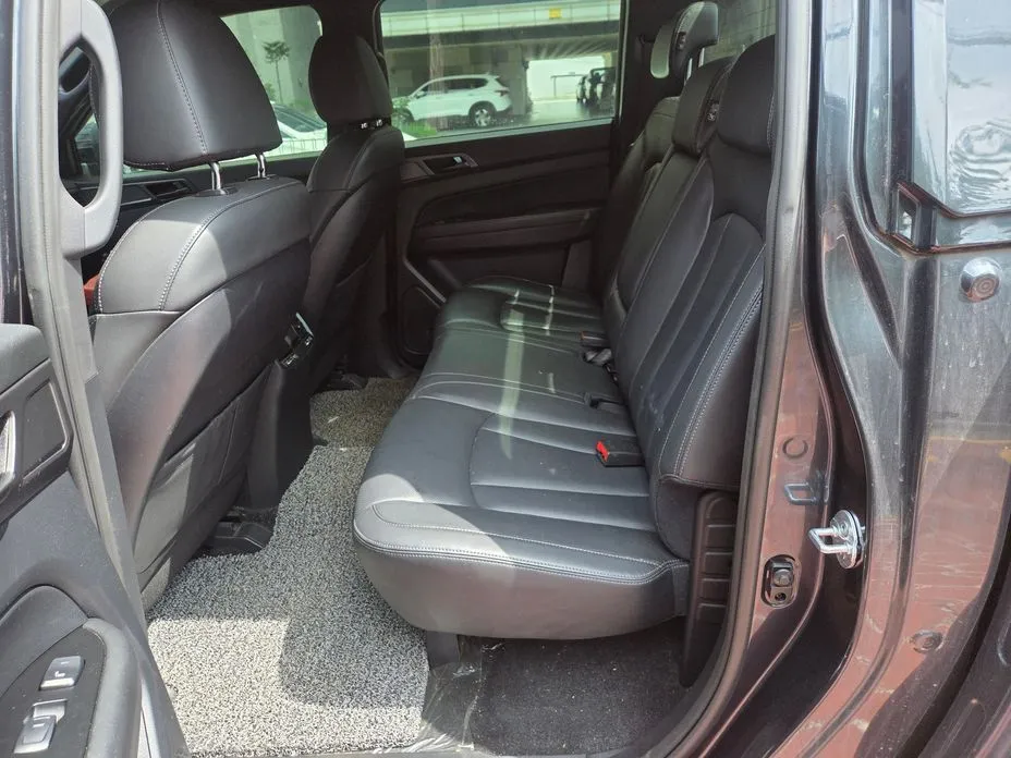KG Mobility (Ssangyong) Rexton — фото 10