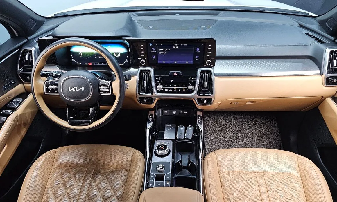 Kia Sorento — фото 8