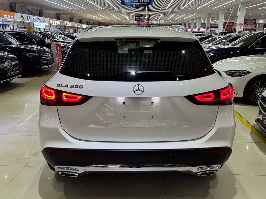 Mercedes-Benz GLA — фото 9