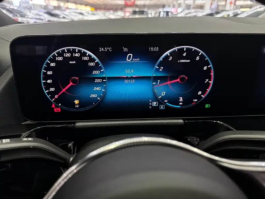 Mercedes-Benz GLA — фото 6