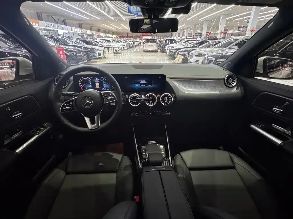 Mercedes-Benz GLA — фото 10