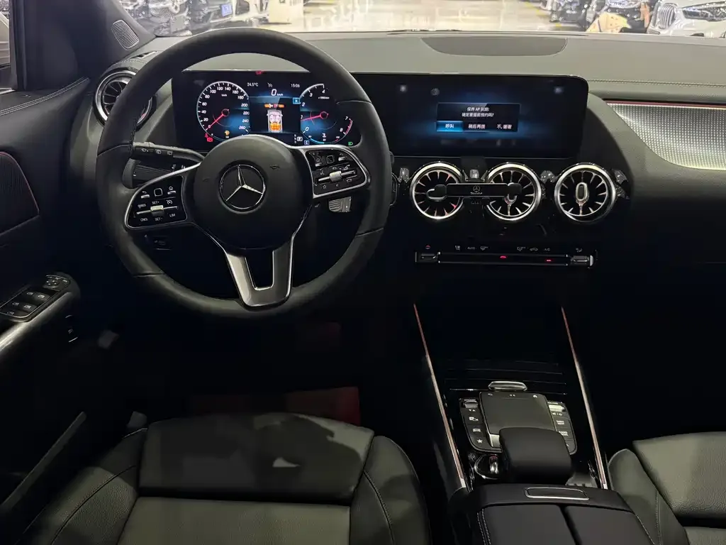 Mercedes-Benz GLA — фото 8